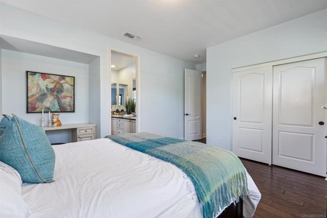 6839 Helenite Pl, Carlsbad CA: https://media.crmls.org/mediaz/853ce2af-09e9-450b-b31b-41681331d8e1.jpg