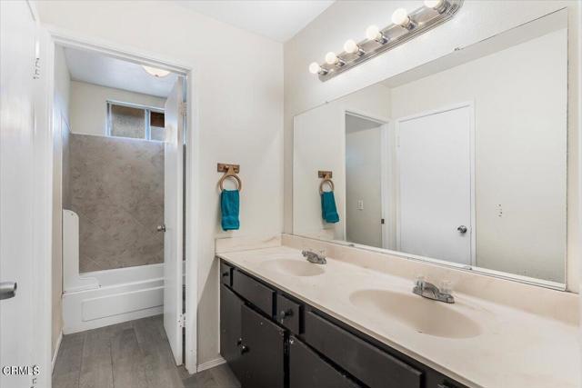 Detail Gallery Image 21 of 27 For 140 Carlisle Ct, Oxnard,  CA 93033 - 4 Beds | 2/1 Baths