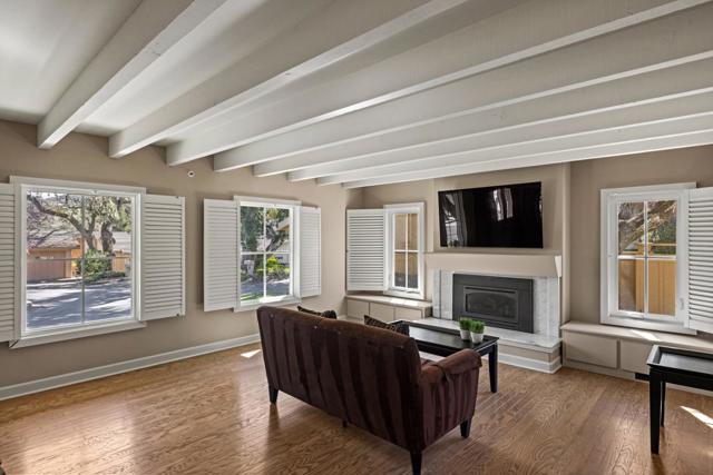 25401 Markham Lane,  CA: https://media.crmls.org/mediaz/853ef131-ebf4-4e23-b0c4-63d13505bd33.jpg