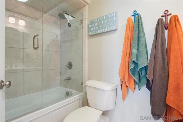 1720 Avenida Del Mundo, Coronado CA: https://media.crmls.org/mediaz/853ff5ec-ccee-464a-a47d-8b602dde62ff.jpg