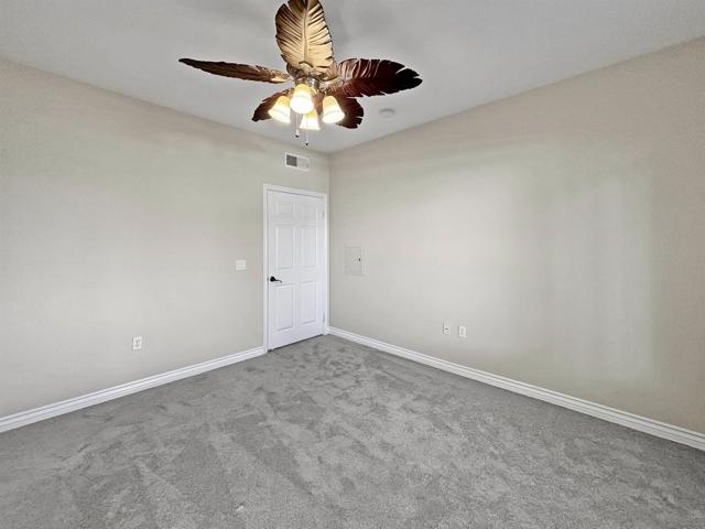 4155 Executive Dr, La Jolla CA: https://media.crmls.org/mediaz/853ffbf5-50fe-4164-843e-ccbfc20b4a2d.jpg