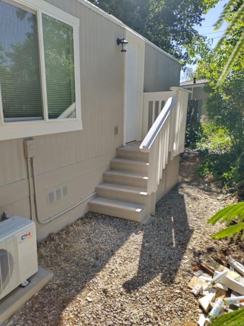 12125 Lake Boulevard, Redding CA: https://media.crmls.org/mediaz/854028ba-f16d-4ba5-a2e9-dee5ed5e4b7d.jpg