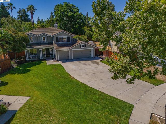 96 Trixie Dr, Livermore CA: https://media.crmls.org/mediaz/854312dc-22f8-4112-a172-ee1cab9e3f74.jpg