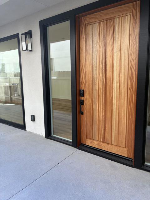 Detail Gallery Image 4 of 34 For 245 Dahlia Ave, Imperial Beach,  CA 91932 - 3 Beds | 2/1 Baths