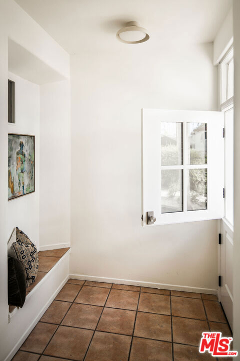 2300 Pisani Place photo 4