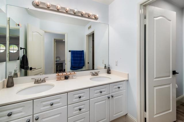 Detail Gallery Image 25 of 44 For 6443 Amethyst Way, Carlsbad,  CA 92011 - 4 Beds | 2/1 Baths