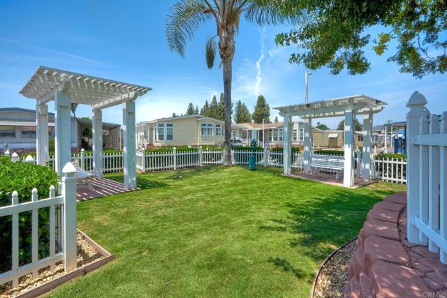 Detail Gallery Image 36 of 39 For 2280 E Valley Pkwy #79,  Escondido,  CA 92027 - 2 Beds | 2 Baths