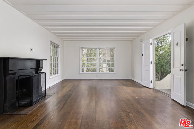 Drew Fenton | 271 Beloit Avenue Los Angeles CA | MLS: 7455926