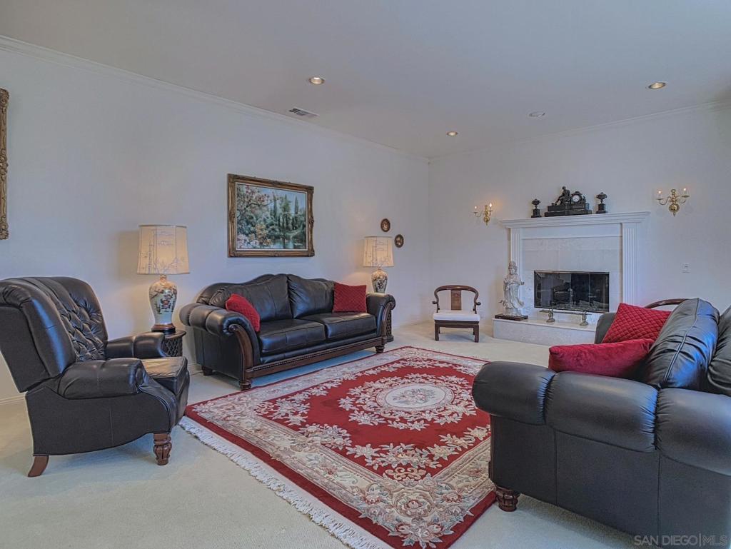 MLS #250034393SD img 12