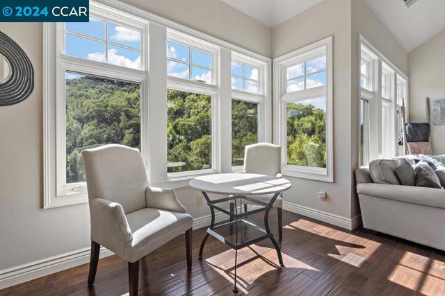 8 Julianna Court, Moraga CA: https://media.crmls.org/mediaz/8544f148-1ad4-4831-ae37-148c51ee1f65.jpg