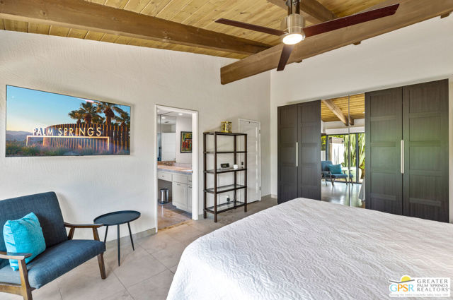 1347 Primavera Drive, Palm Springs CA: https://media.crmls.org/mediaz/85458055-3dc2-4019-b0f5-beb4654c22e2.jpg