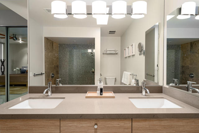 26 Lakeview Circle, Palm Springs CA: https://media.crmls.org/mediaz/8545de6c-65a7-4896-8f39-8dc0ce6fa799.jpg