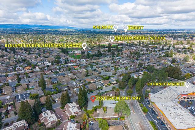 1451 Tyler Park Way, Mountain View CA: https://media.crmls.org/mediaz/854654b8-45cc-48d1-a961-359c5eabd471.jpg