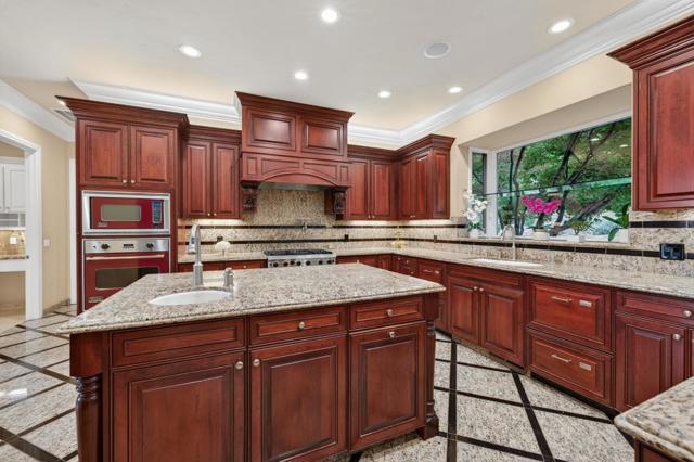 9540 Via Del Oro, Gilroy CA: https://media.crmls.org/mediaz/8546c89e-c02d-46f3-b16f-79bab5ca2a9c.jpg