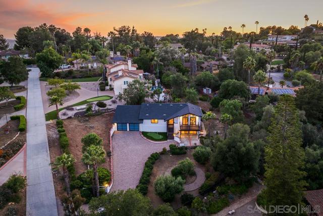 2927 Lawrence Ln, Escondido CA: https://media.crmls.org/mediaz/8547ae1f-bc95-4586-97c0-b768e41e58dd.jpg