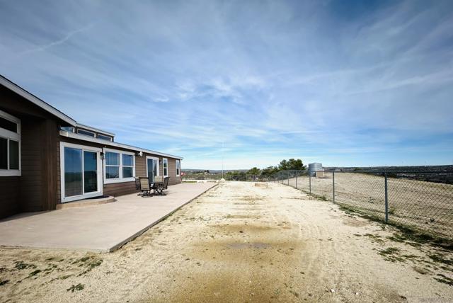 39201 Opalocka Road, Boulevard CA: https://media.crmls.org/mediaz/854a699b-fdbd-429b-83db-bf857a3e1162.jpg