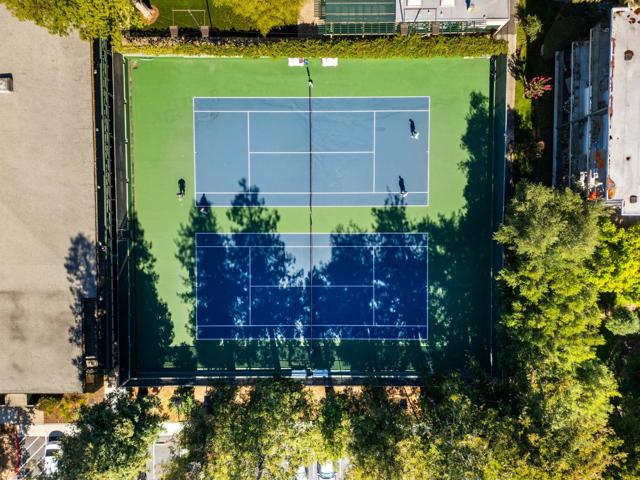 845 N Humboldt Street, San Mateo CA: https://media.crmls.org/mediaz/854a84b9-4d82-4e7d-9964-23588b4cd659.jpg