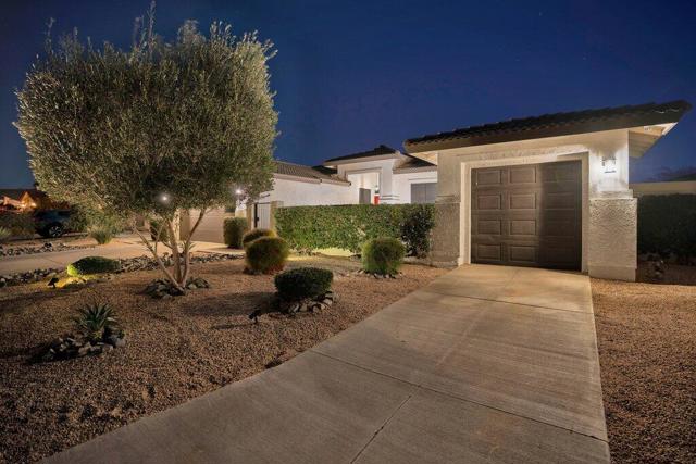 45180 Debbie Drive, La Quinta CA: https://media.crmls.org/mediaz/854aa497-6a6e-41de-9ddc-f9253fe28ec3.jpg