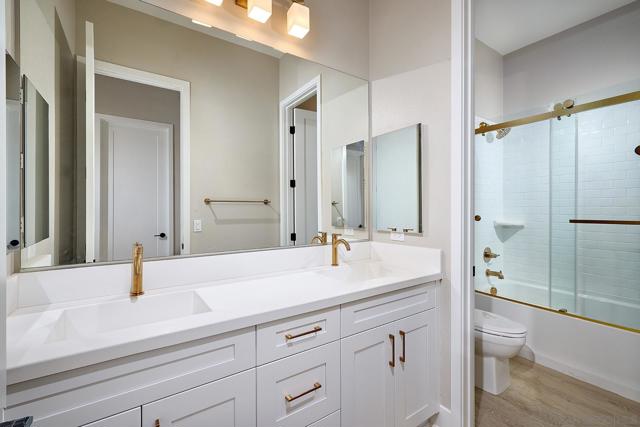 1755 Calle Catalina, Escondido CA: https://media.crmls.org/mediaz/854b39a2-6f05-4fd3-bbdf-55f5ceed6ae9.jpg