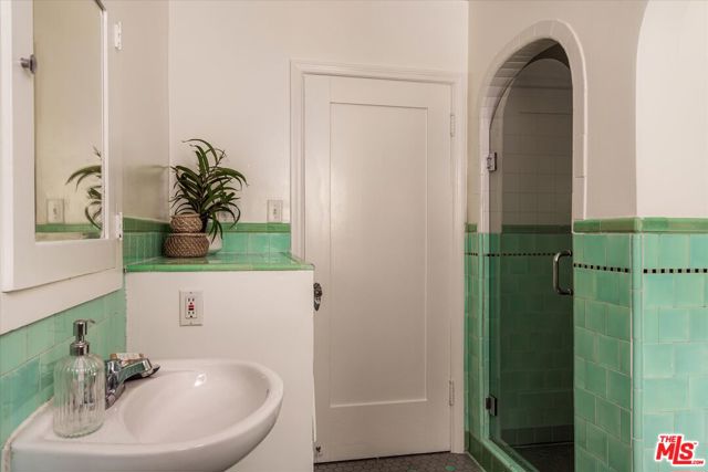 2064 Ames Street, Los Angeles CA: https://media.crmls.org/mediaz/854cb2dc-1834-4927-8563-dedfb9ed7841.jpg
