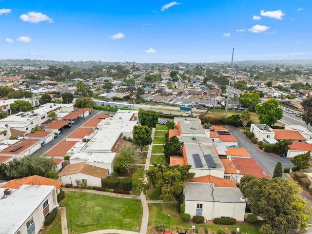 4186 Balboa Way, Clairemont Mesa CA: https://media.crmls.org/mediaz/854cb36b-bb16-4179-a09c-09a3460e047e.jpg
