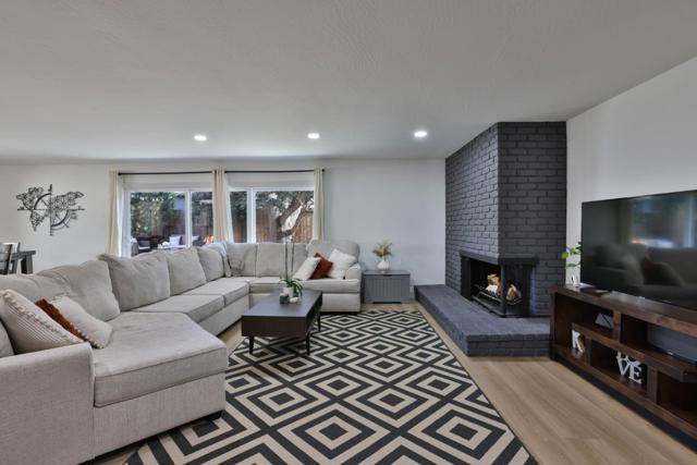 1777 Dahill Lane, Hayward CA: https://media.crmls.org/mediaz/854d62c3-c9bf-448f-878d-e4b66a774114.jpg