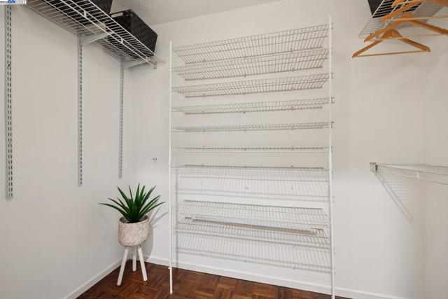 3109 La Campania, Alameda CA: https://media.crmls.org/mediaz/854de289-401f-4ee3-836b-fbbb0cb9b44a.jpg