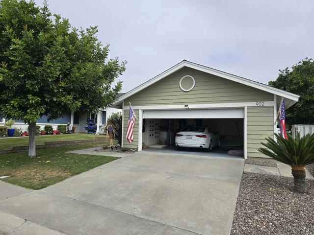 Detail Gallery Image 1 of 1 For 902 Brighton Ct, Vista,  CA 92081 - 2 Beds | 2 Baths