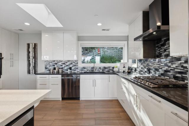 560 California Way, Woodside CA: https://media.crmls.org/mediaz/854f09b7-ecd2-4e58-b973-ed90e0ebe538.jpg
