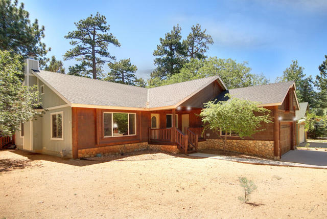 1769 Cascade Road, Big Bear CA: https://media.crmls.org/mediaz/854faea4-8faf-449a-9865-a5ef39a94fd2.jpg
