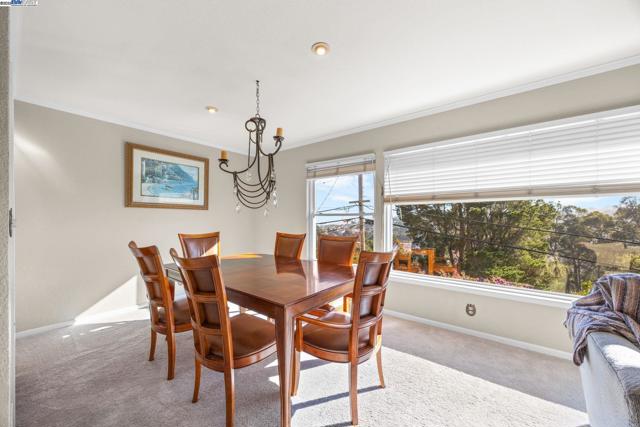 2461 Trenton Dr, San Bruno CA: https://media.crmls.org/mediaz/85507699-03f7-4ac1-8634-7b8d725d3a87.jpg