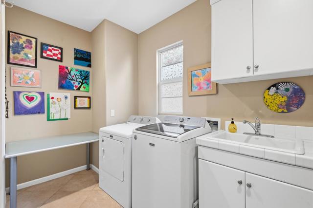 Image 17 of 27 For 653 Calle Vibrante