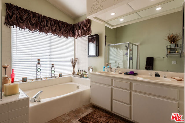 3626 W Avenue J2, Lancaster CA: https://media.crmls.org/mediaz/8550f8b9-367b-4a1a-81c0-642cc9d11f1f.jpg