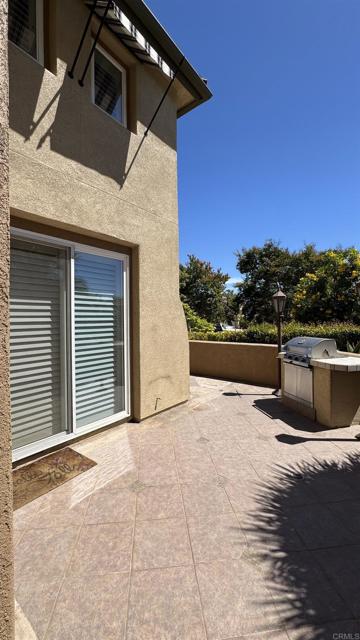 1561 Caminito Zaragosa, Chula Vista CA: https://media.crmls.org/mediaz/85514752-d9a3-46ee-8cf0-23f4e5f514f7.jpg
