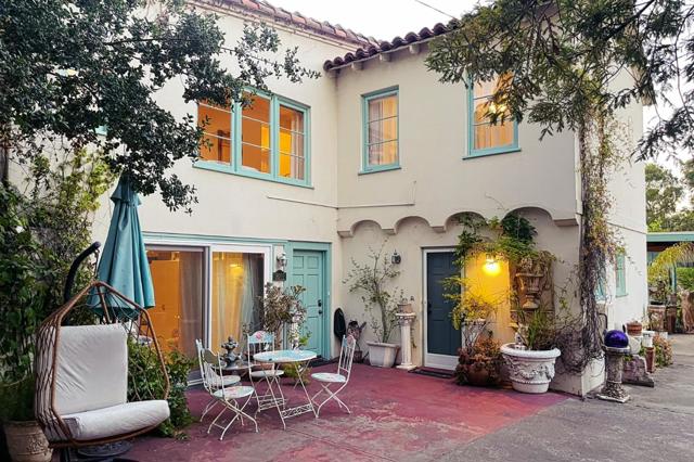 18211 Saratoga Los Gatos Road, Monte Sereno CA: https://media.crmls.org/mediaz/85514af3-6ee0-4443-846b-258c10cec670.jpg