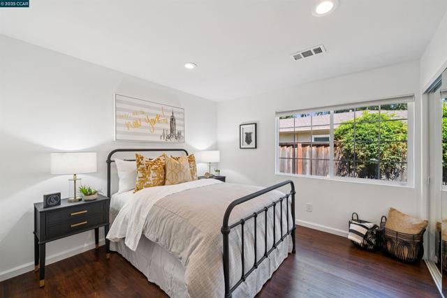 1519 Sunny Ct, Walnut Creek CA: https://media.crmls.org/mediaz/85517d7b-35d3-41af-87ec-6be37c43bd9e.jpg