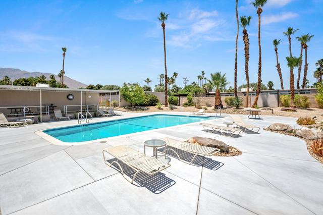 1740 N Via Miraleste, Palm Springs CA: https://media.crmls.org/mediaz/8551d7fd-4520-4cdf-b09e-ff111da4bfd1.jpg