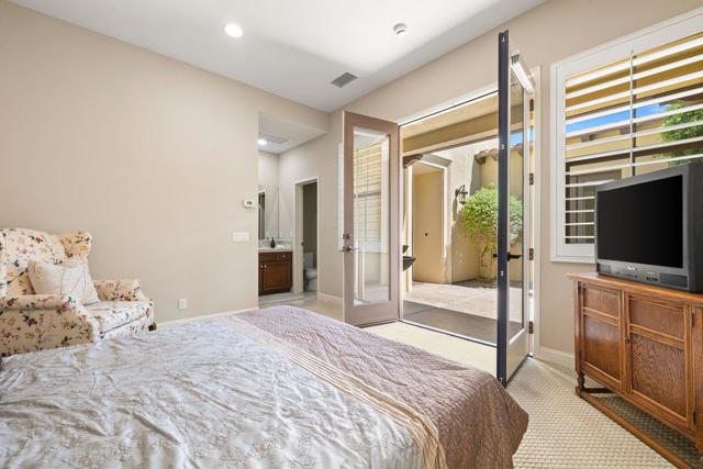 81840 Contento Street, La Quinta CA: https://media.crmls.org/mediaz/85535033-567d-48f3-8450-86450a57d876.jpg