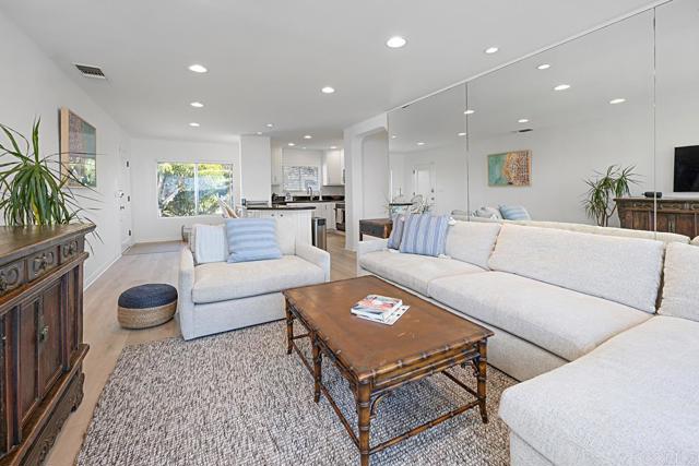 Detail Gallery Image 14 of 34 For 155 15th St #21,  Del Mar,  CA 92014 - 1 Beds | 1 Baths