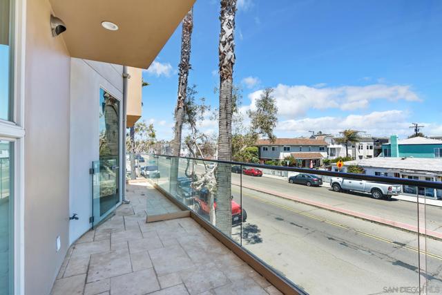 719 Manhattan Ct, San Diego CA: https://media.crmls.org/mediaz/855426eb-2f60-43f3-898e-c4b706750bfc.jpg