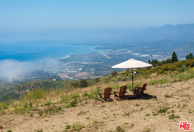 8560 Ocean View Road, Ventura CA: https://media.crmls.org/mediaz/855429a9-4054-489f-9604-19a5415c05cd.jpg