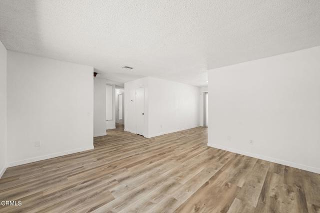 Detail Gallery Image 6 of 28 For 11841 Davis St, Moreno Valley,  CA 92557 - 4 Beds | 2 Baths