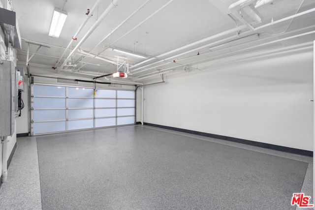 22065 Pacific Coast Highway, Malibu CA: https://media.crmls.org/mediaz/8554339c-b5b5-4904-997f-bf55827aa1c0.jpg