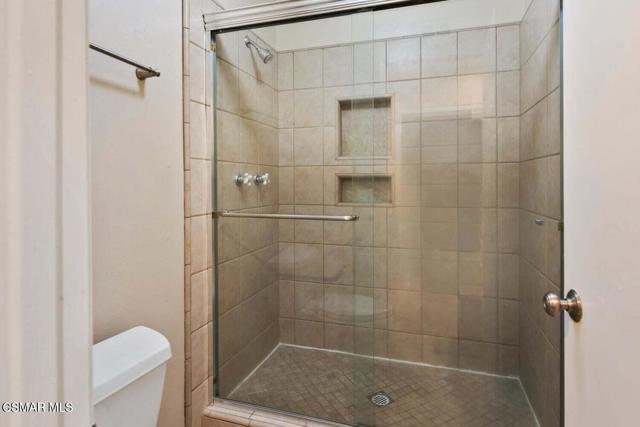 12 Sparrowhawk Lane, Oak Park CA: https://media.crmls.org/mediaz/8554b1b0-aa13-48ab-9897-b806e87cb874.jpg