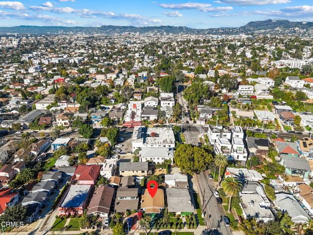 851 N Rampart Boulevard, Los Angeles CA: https://media.crmls.org/mediaz/855573b0-6a3d-4bce-a124-69792b4a568a.jpg