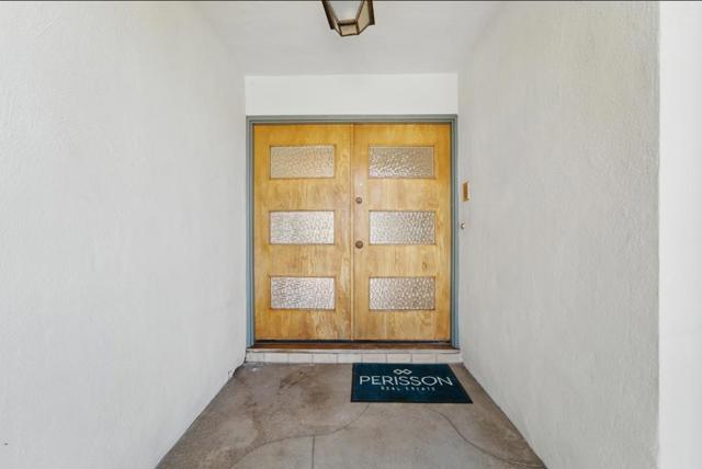 1380 Tuolumne Road, Millbrae CA: https://media.crmls.org/mediaz/8556a275-b1af-4c9e-9ebe-89205b740ad1.jpg
