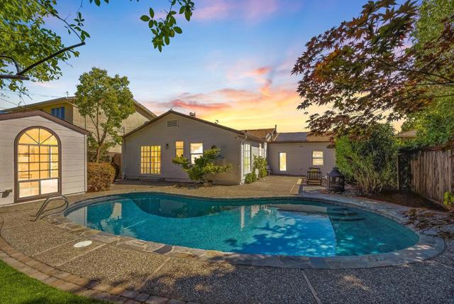 1250 Dewey Street, Redwood City CA: https://media.crmls.org/mediaz/85572b46-c60b-4f8a-a3df-72b03f1fb2f7.jpg