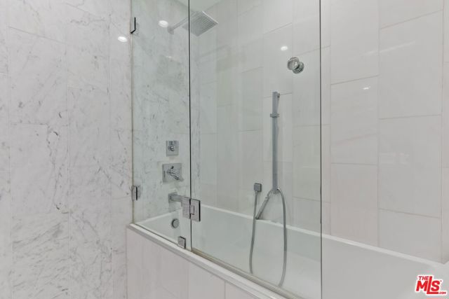 818 N Doheny Drive, West Hollywood CA: https://media.crmls.org/mediaz/85577cd5-7c0e-47eb-9bcf-9c59fda2dd58.jpg