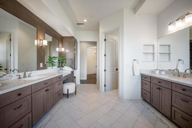 8772 Foxglove Court, Gilroy CA: https://media.crmls.org/mediaz/85587b96-483d-49c7-8ab9-0ce57690feae.jpg