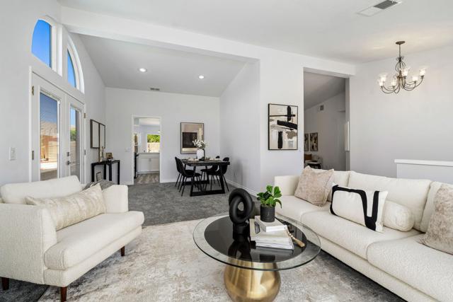 44345 Willow Circle, La Quinta CA: https://media.crmls.org/mediaz/8559cde7-28c0-415f-91d8-b52e71fc11ec.jpg